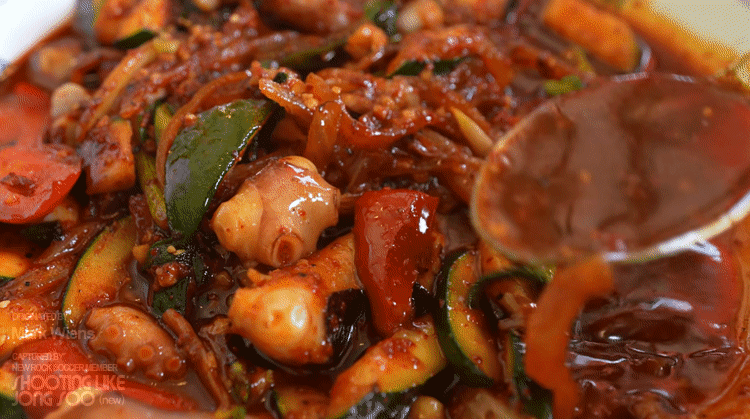 미국 LA, 코리아타운 한식당 소반의 매운 갈비찜과 다양한 한식요리들.gif | 인스티즈