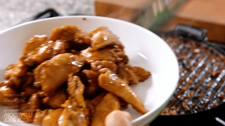 간장버터 닭구이 만들기.gif | 인스티즈