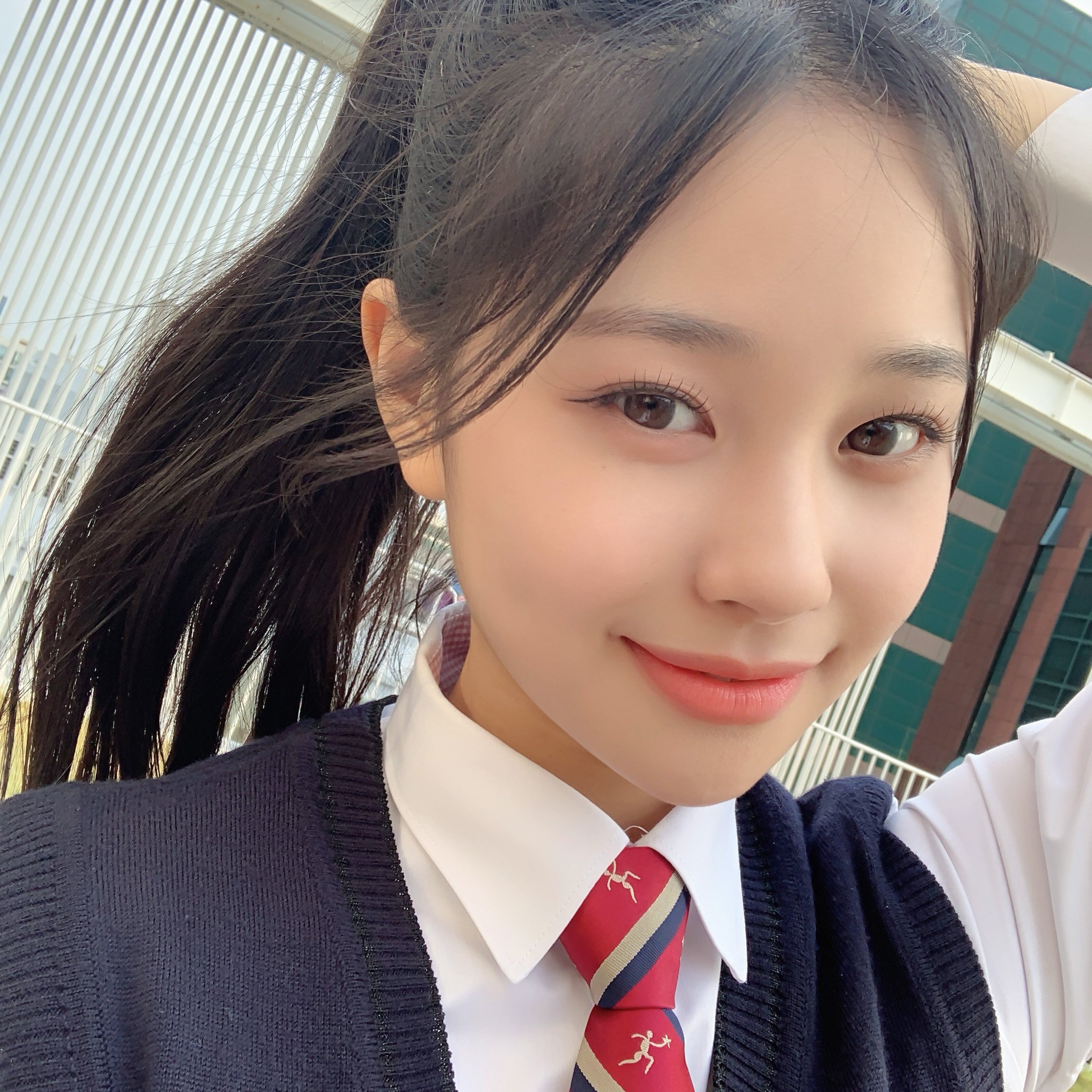 1년에 360일정도 교복 입어주는 것 같은 위클리 | 인스티즈