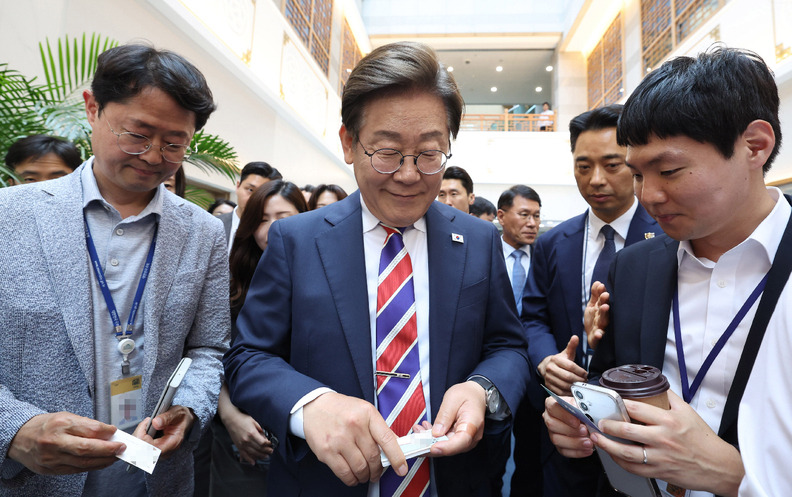 오늘자 이재명 대통령 | 인스티즈