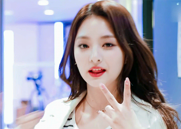 프로미스나인에서 본인이 가장 좋아하는 최애 멤버는? | 인스티즈