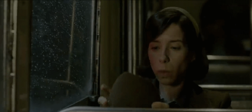 고대의 물고기 신과 사랑의 빠진 여자.gif | 인스티즈