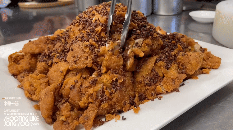 일본의 중식주방에서 만드는 화자오 후라이드 치킨.gif | 인스티즈