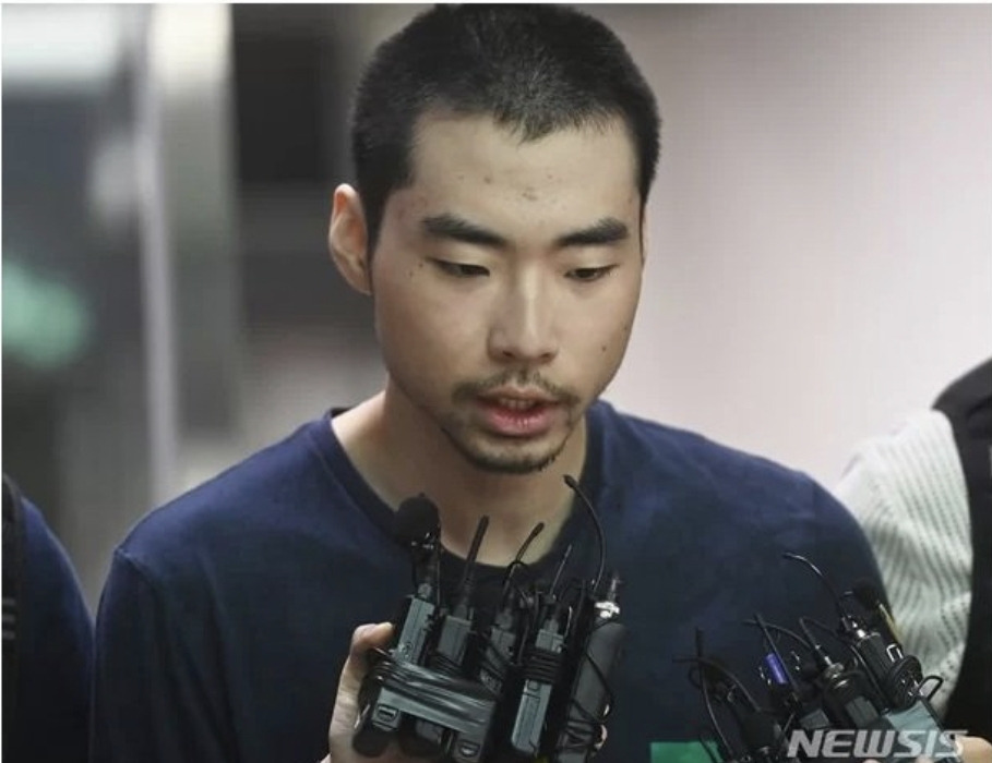 매일 디씨에 일본찬양, 친일 글 올리던 유저의 정체 | 인스티즈