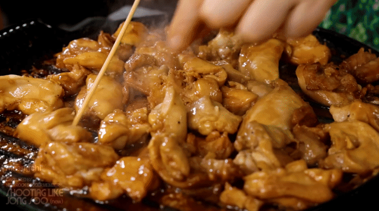 간장버터 닭구이 만들기.gif | 인스티즈