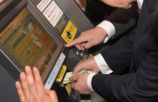 기름장어 반기문이 대선 출마 선언 한달만에 빤스런한 이유 | 인스티즈