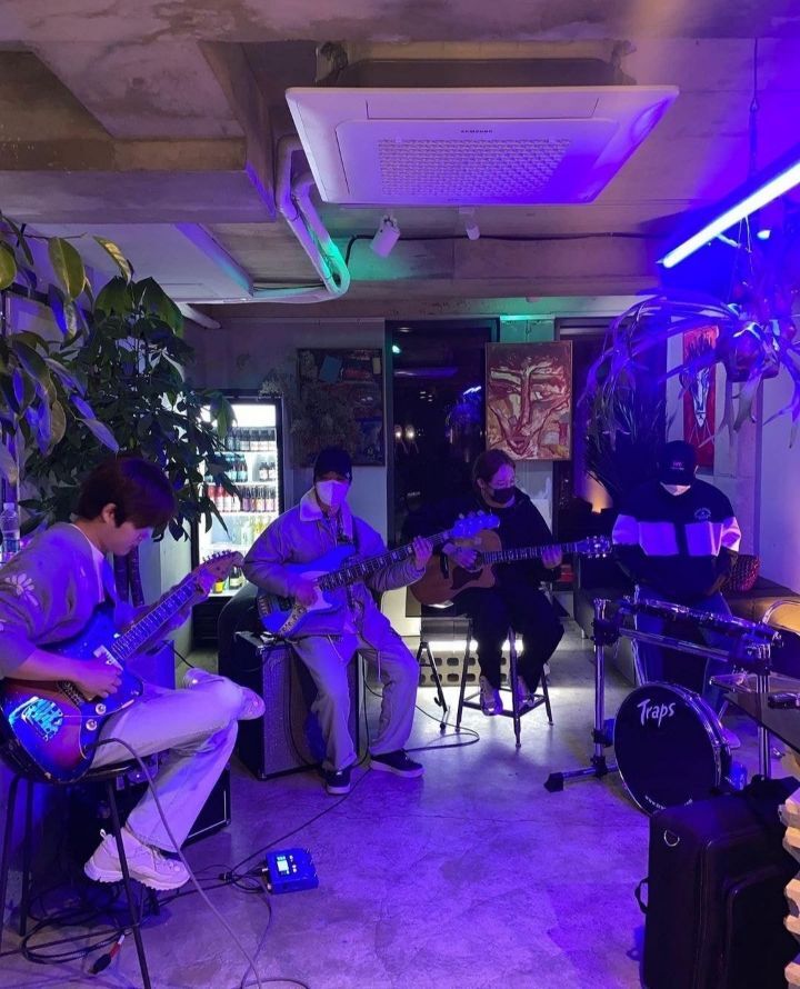 남태현 & 하트시그널 서민재가 운영 중이라는 카페 바 Unison | 인스티즈