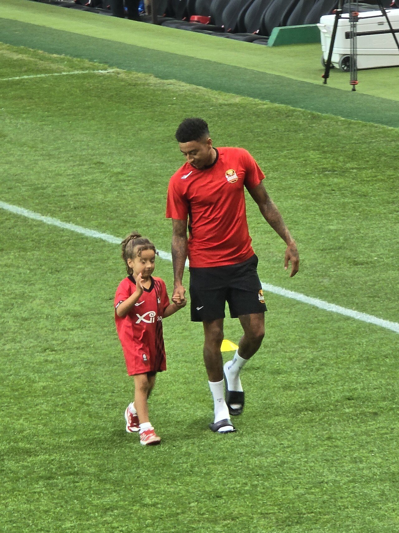 한국에 관심 1도 없었던 린가드 딸의 엄마가10일동안 느낀 한국의 인상 (9개 질문에 대답하다) | 인스티즈