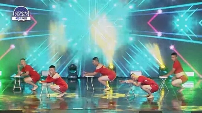 브레이브걸스 롤린이 역주행하면서 똥줄타는 사람들.gif | 인스티즈