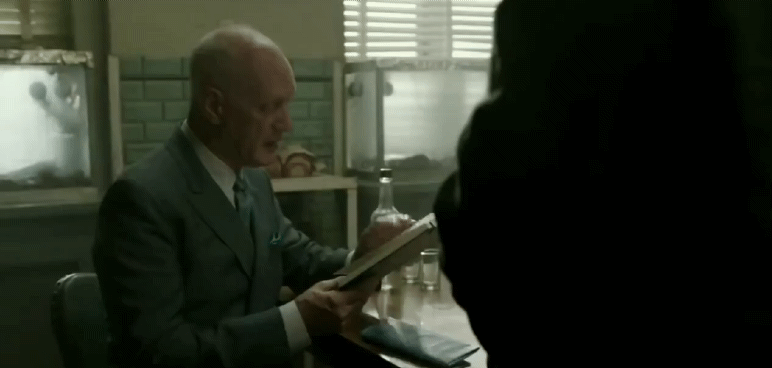 고대의 물고기 신과 사랑의 빠진 여자.gif | 인스티즈