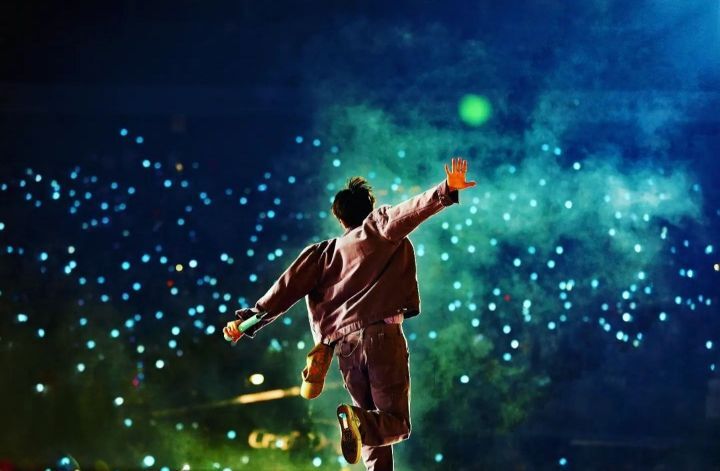 방탄 제이홉, 혼자 미국 음악축제 선다 | 인스티즈