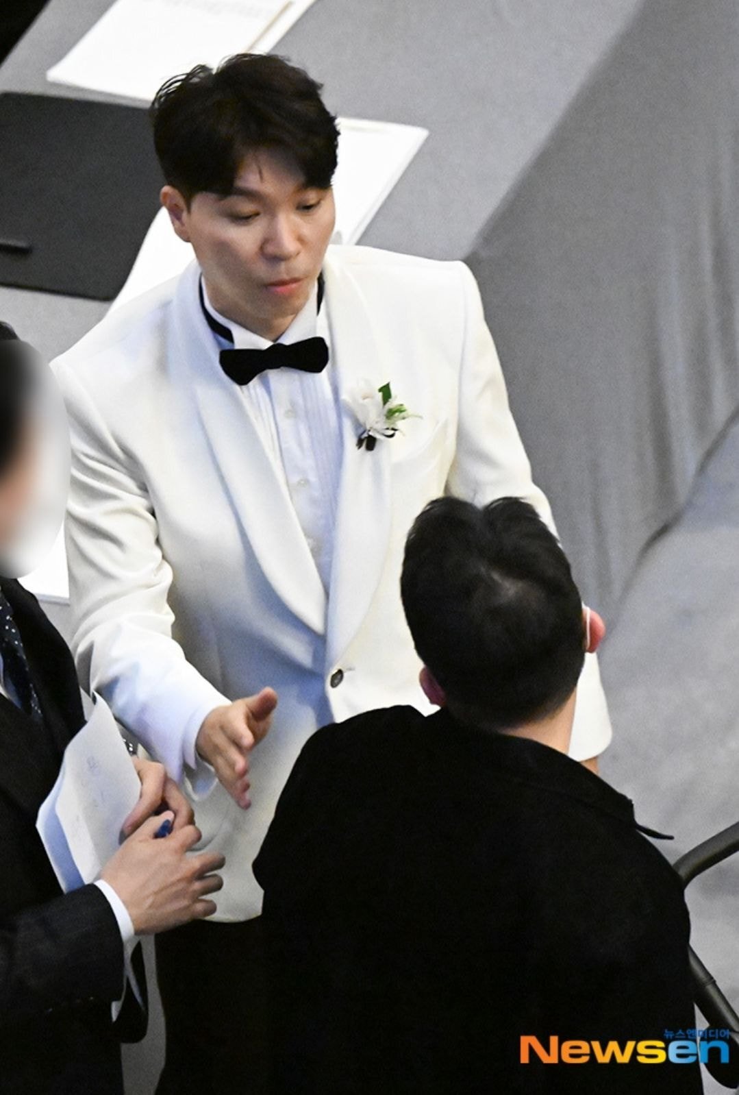 실시간 올라오고 있는 박수홍 결혼식 현장 사진 | 인스티즈