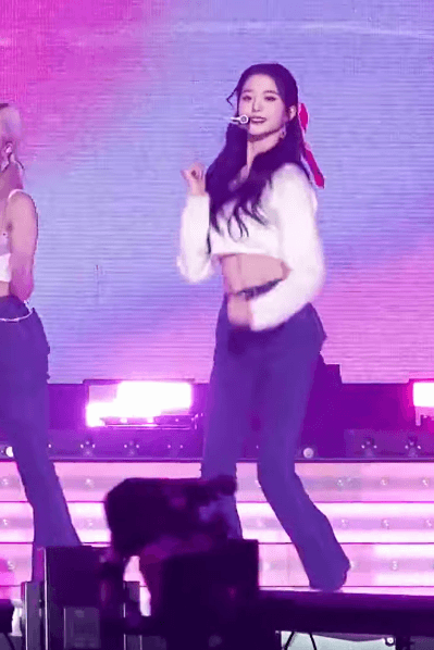장원영 복근 ㄷㄷㄷ.jpgif | 인스티즈