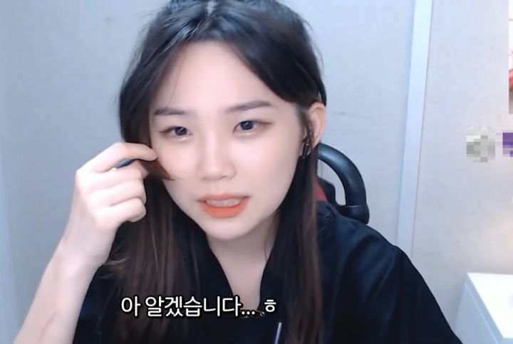 악플을 받고 슬퍼하는(?)우정잉.jpg | 인스티즈
