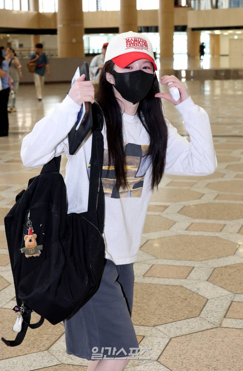 고윤정 공항 출입국.jpg | 인스티즈