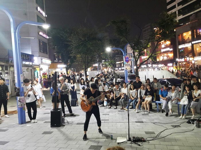 불과 1년 전인데 너무 옛날 같은 우리들의 일상 사진.jpg | 인스티즈