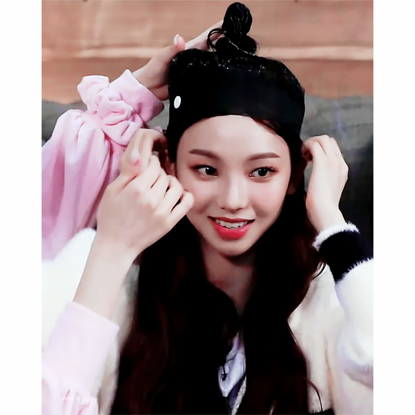 주말에 보면 더욱 좋은 카리나.gif | 인스티즈