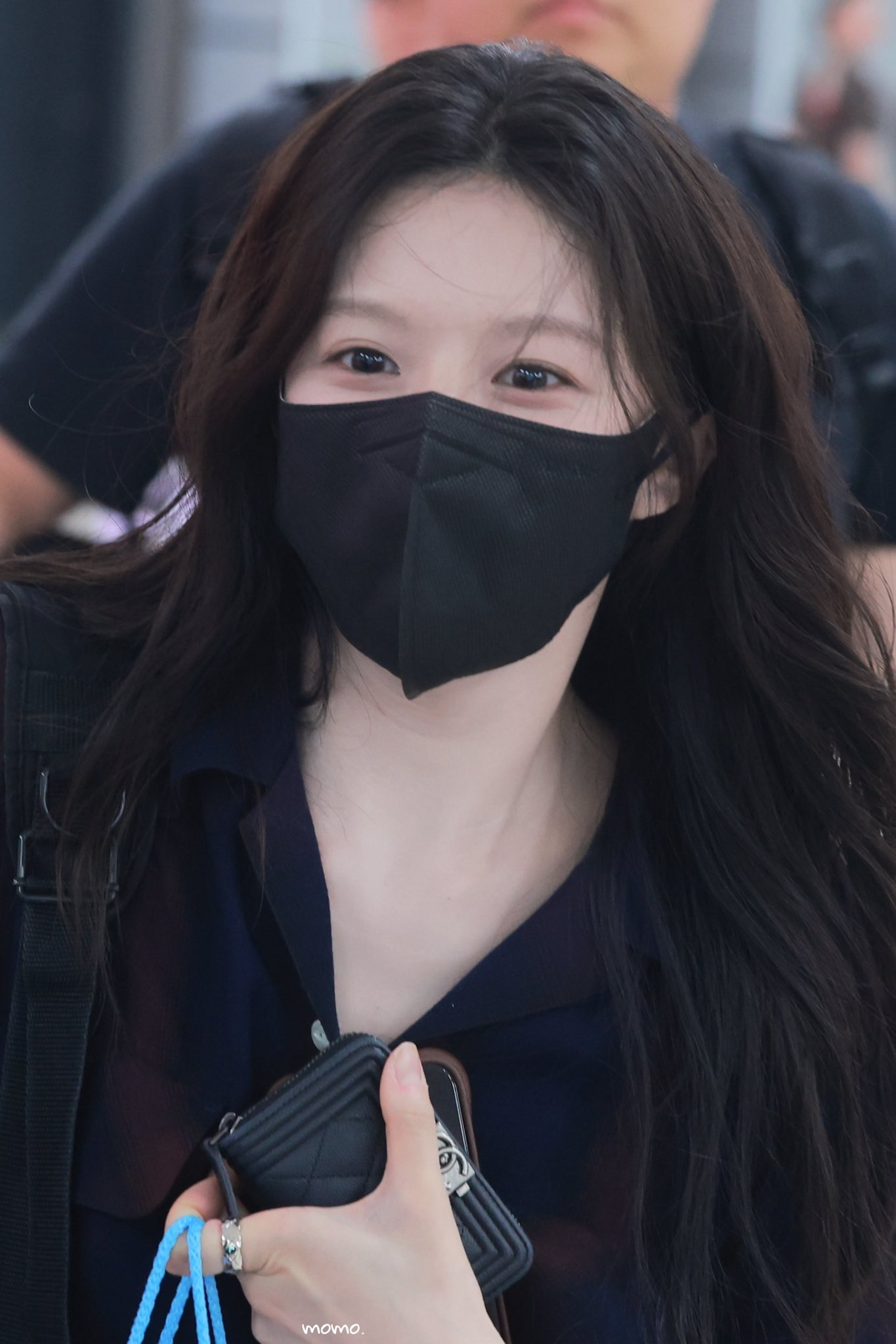 고윤정 공항 출입국.jpg | 인스티즈