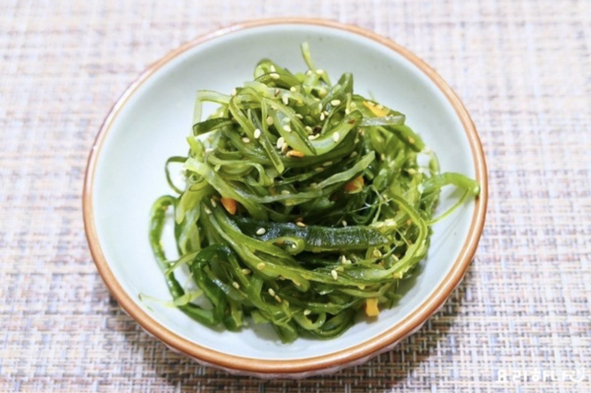 이 반찬이면 밥 몇공기 가능하시나요? | 인스티즈