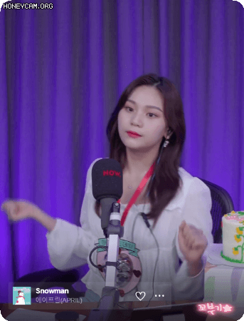 네이버나우 어벤걸스 보이는 오디오 여자친구 엄지.gif | 인스티즈