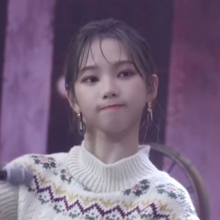 에스파 카리나의 귀여운 습관.gif | 인스티즈