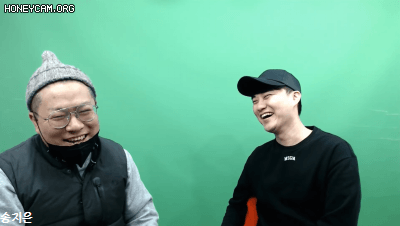 실수하는 송영주 ㅋㅋㅋ.GIF | 인스티즈