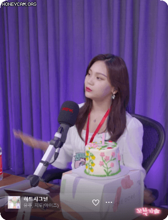 네이버나우 어벤걸스 보이는 오디오 여자친구 엄지.gif | 인스티즈