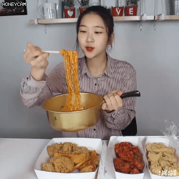 잘먹는 옴걸 지호.gif | 인스티즈