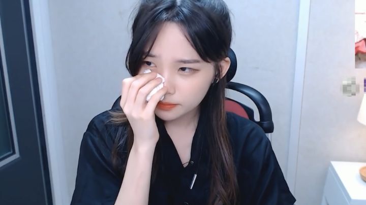 악플을 받고 슬퍼하는(?)우정잉.jpg | 인스티즈
