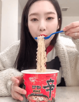 잘먹는 옴걸 지호.gif | 인스티즈