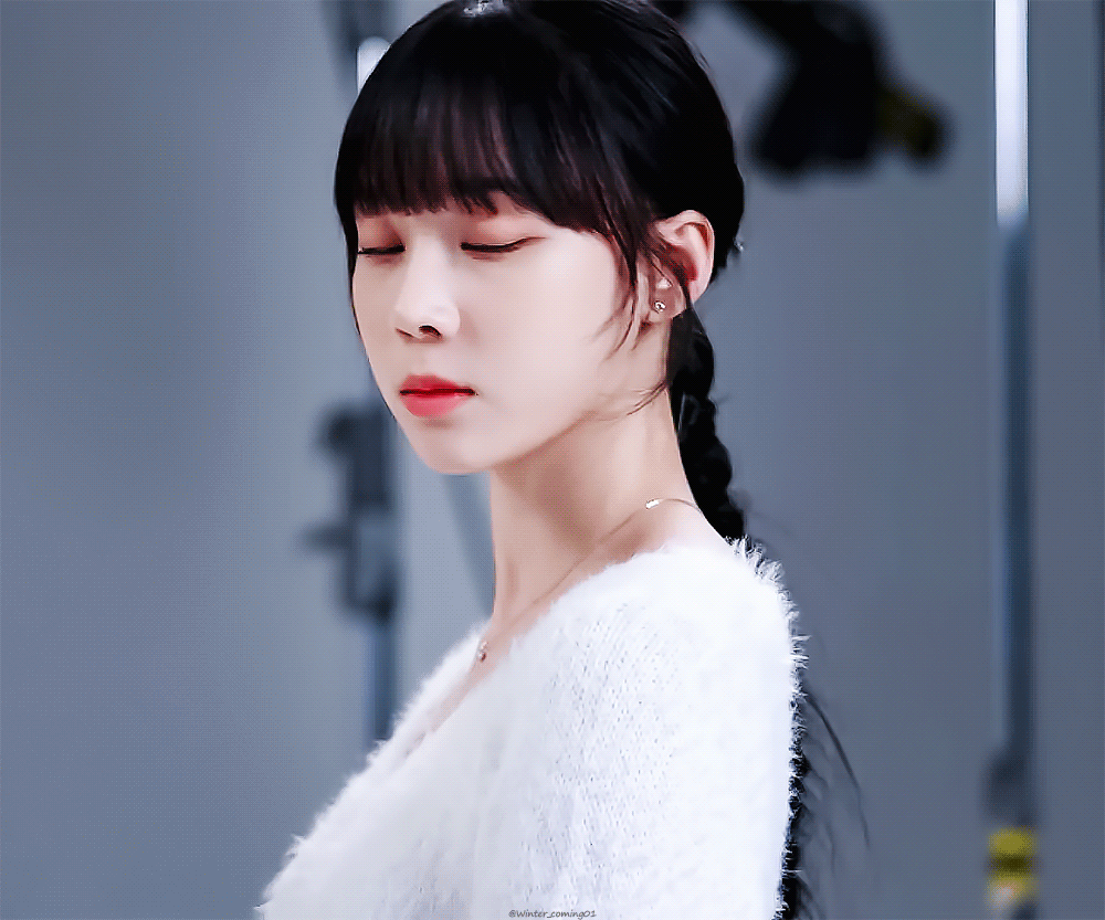 곧 겨울이라 윈터.gif | 인스티즈