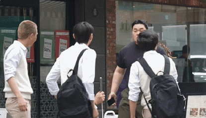 실험카메라여도 쫄았을듯.gif | 인스티즈