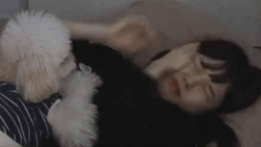 자면서도 할건 다 하는 트위치 스트리머 우정잉...jpg | 인스티즈