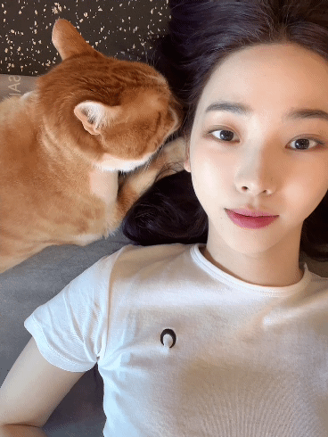 주말에 보면 더욱 좋은 카리나.gif | 인스티즈