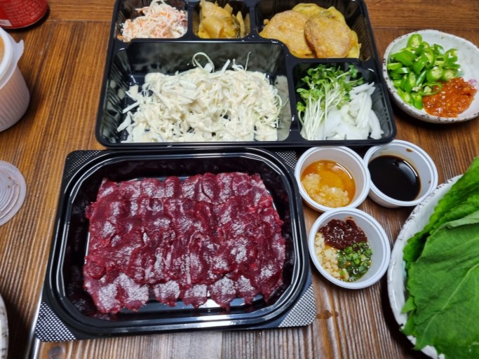 뭉티기 이미지