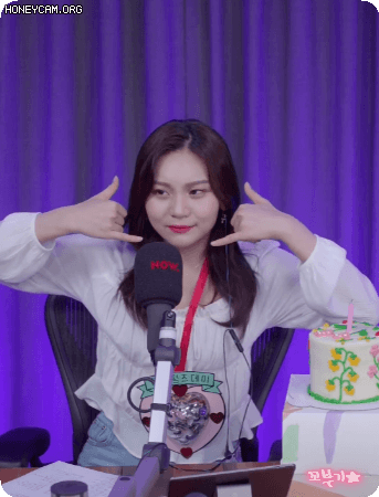 네이버나우 어벤걸스 보이는 오디오 여자친구 엄지.gif | 인스티즈