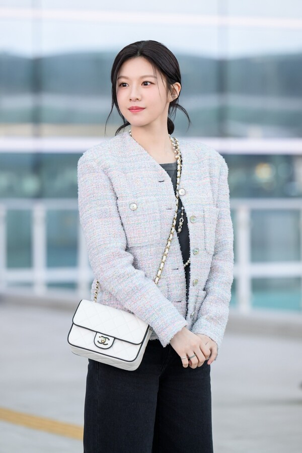 고윤정 공항 출입국.jpg | 인스티즈