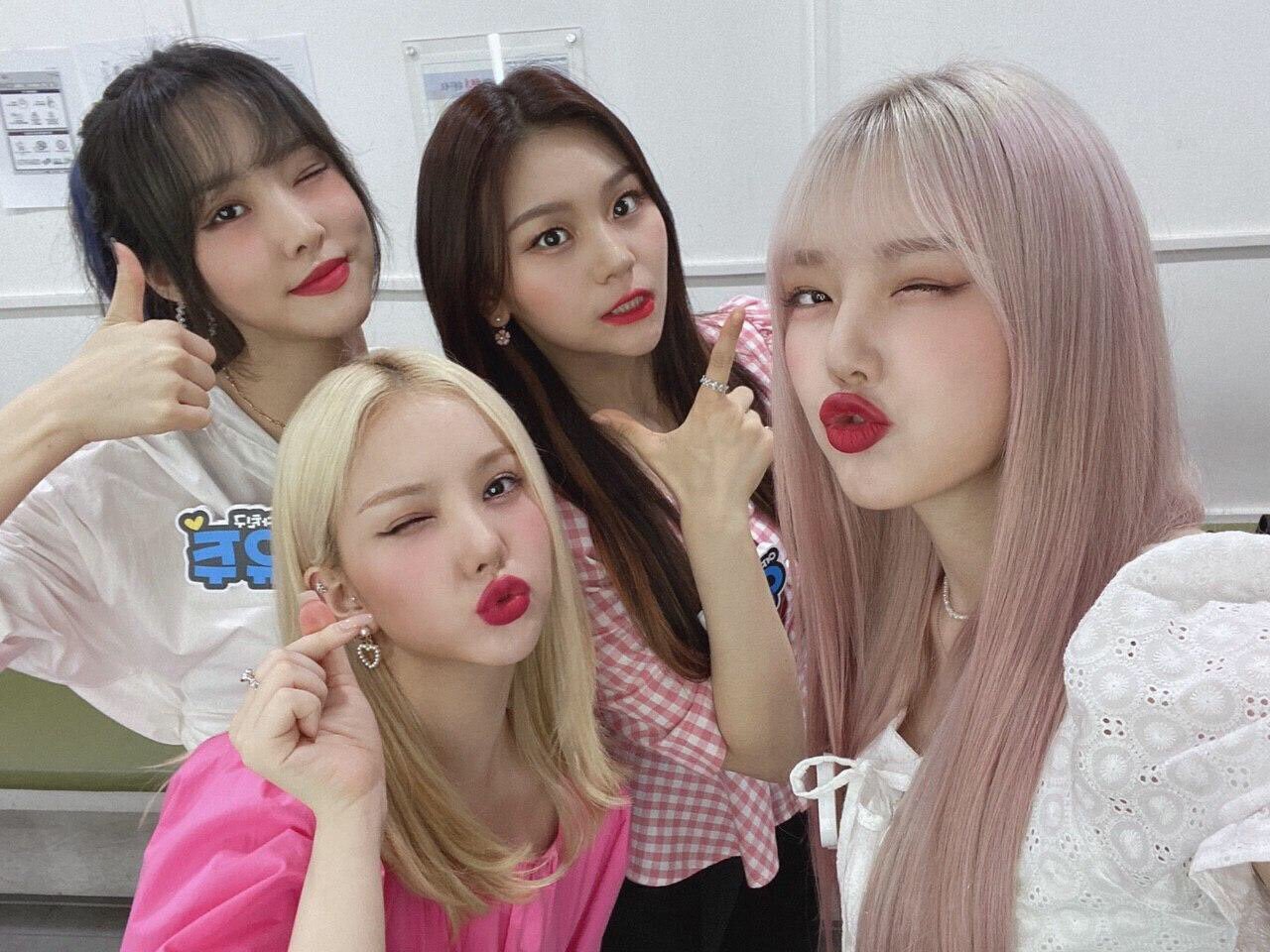 여자친구 트위터.twit - ☆ ··· 하프타임 - 樂soccer