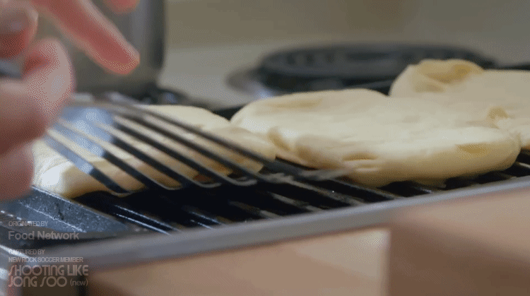 마르게리타 & 프로슈토 피제테 만들기.gif | 인스티즈