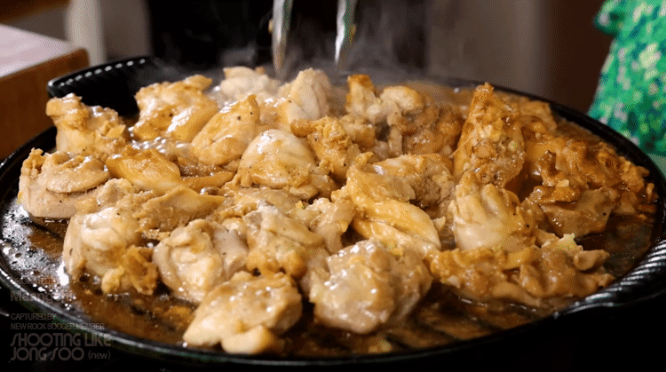 간장버터 닭구이 만들기.gif | 인스티즈