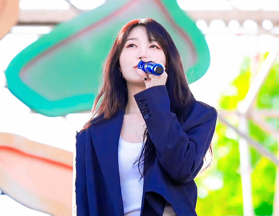 페스티벌에서 물마시다 레전드 찍은 정은지 | 인스티즈