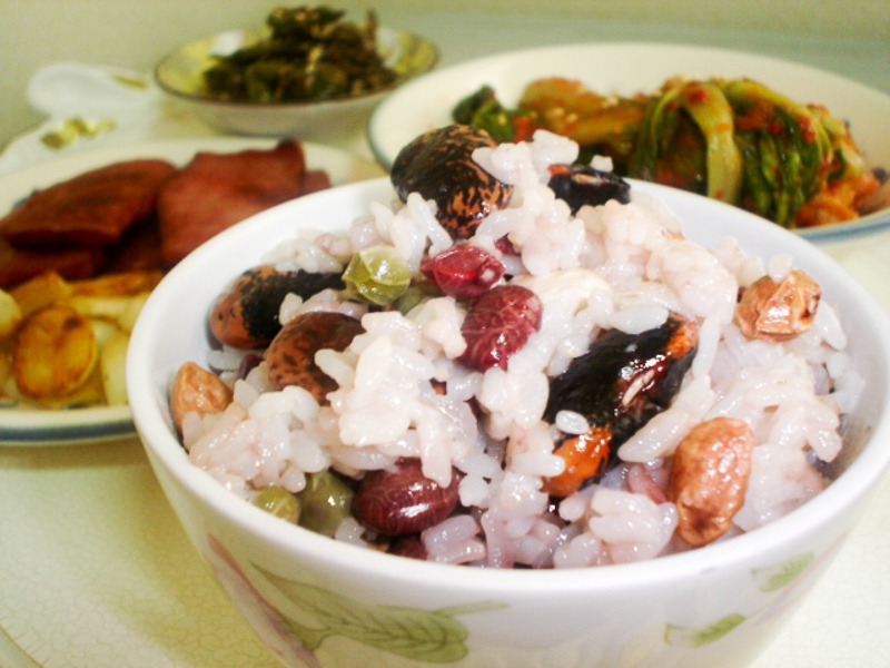 이 반찬이면 밥 몇공기 가능하시나요? | 인스티즈