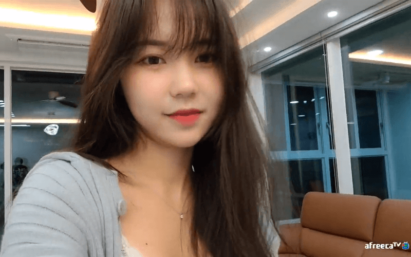 캠빨 제거한 화정 실물느낌.gif | 인스티즈