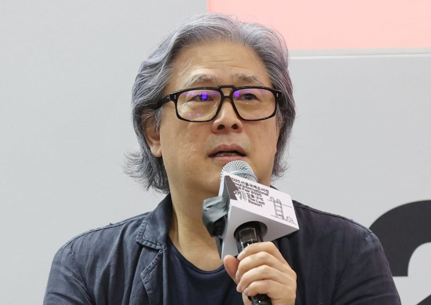 도서전 찾은 박찬욱 감독 "'이 책' 꼭 영화로 만들고 싶다" | 인스티즈