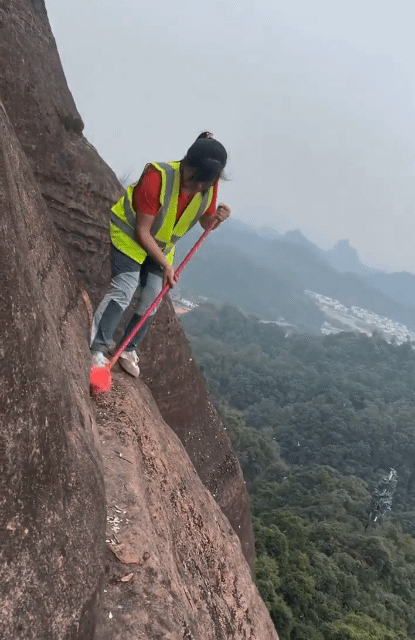 시급 2억 원이면, 한다 vs 안 한다.gif | 인스티즈