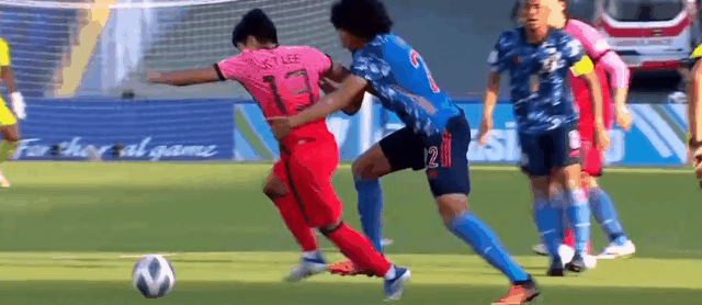 오늘자 고군분투 하는 이강인 ㅠㅠ...gif | 인스티즈