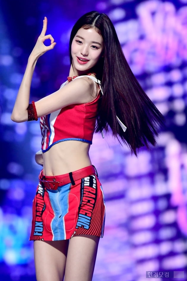 장원영 한줌 허리 | 인스티즈