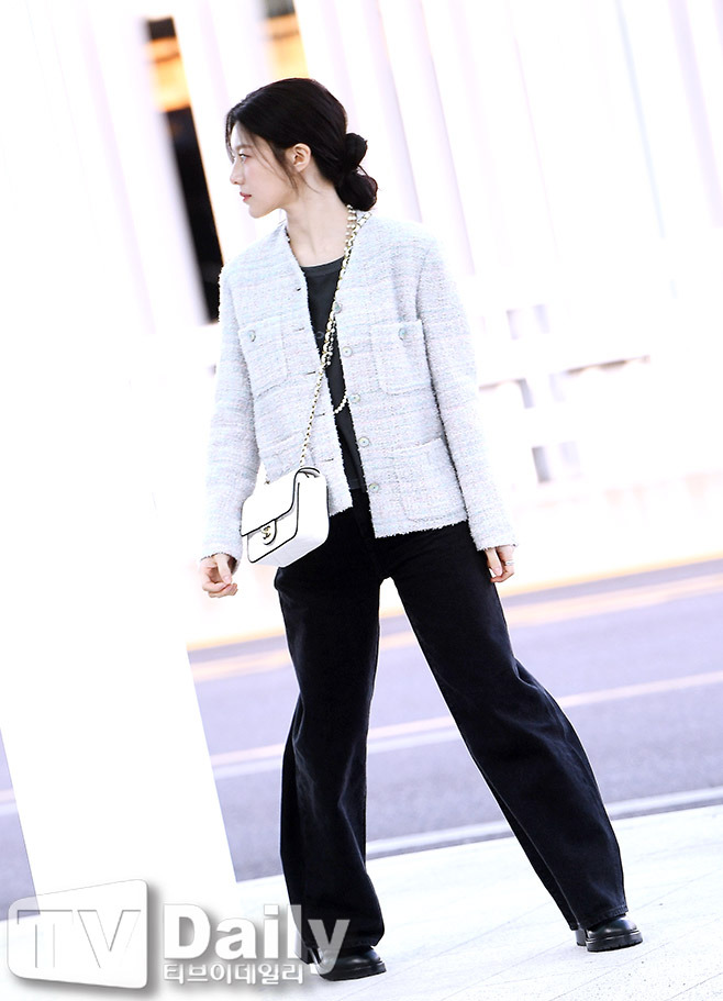 고윤정 공항 출입국.jpg | 인스티즈