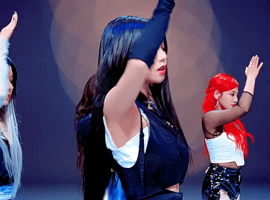 주말에 보면 더욱 좋은 카리나.gif | 인스티즈