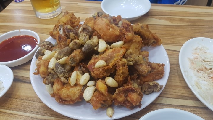 부대통닭 이미지